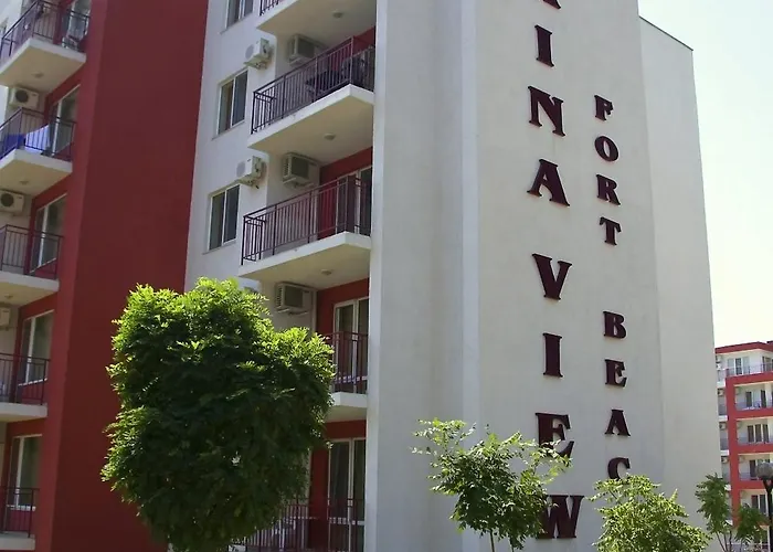 Marina And Panorama 圣弗拉斯