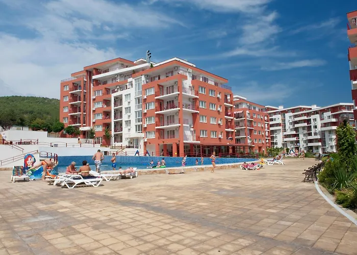 Marina And Panorama Апартхотел Свети Влас