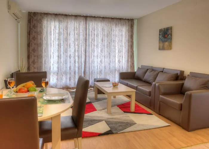 Апартхотел Marina And Panorama