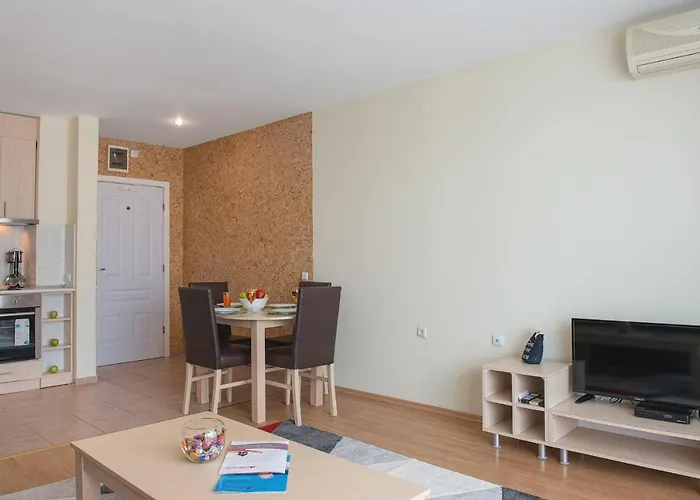 Апартхотел Marina And Panorama Свети Влас