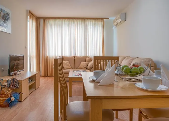 Апартхотел Marina And Panorama