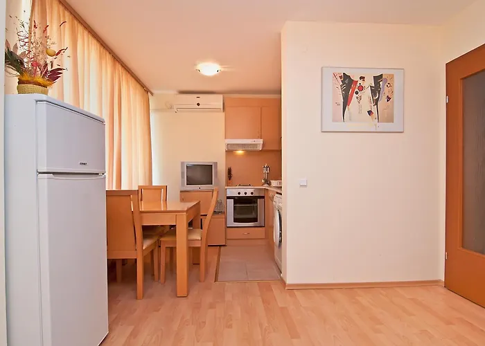 Апартхотел Marina And Panorama Свети Влас