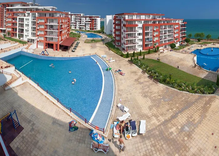 Marina And Panorama Апартхотел Свети Влас